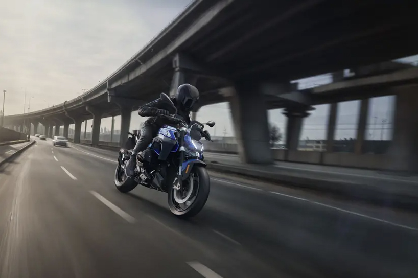 BT Moto (BrenTune) Stage 1+ Performance Calibration with Handheld Tuner for the BMW R 1300 R (2025+) BT Moto (BrenTune) Stage 1+ Performance Calibration with Handheld Tuner for the BMW R 1300 R (2025+)